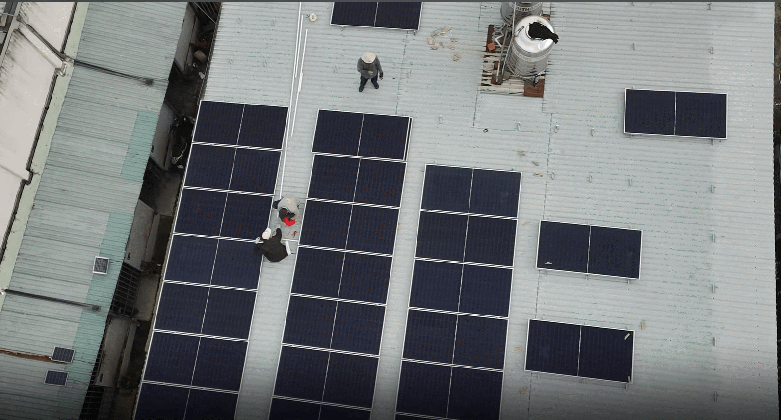 Aerial roof